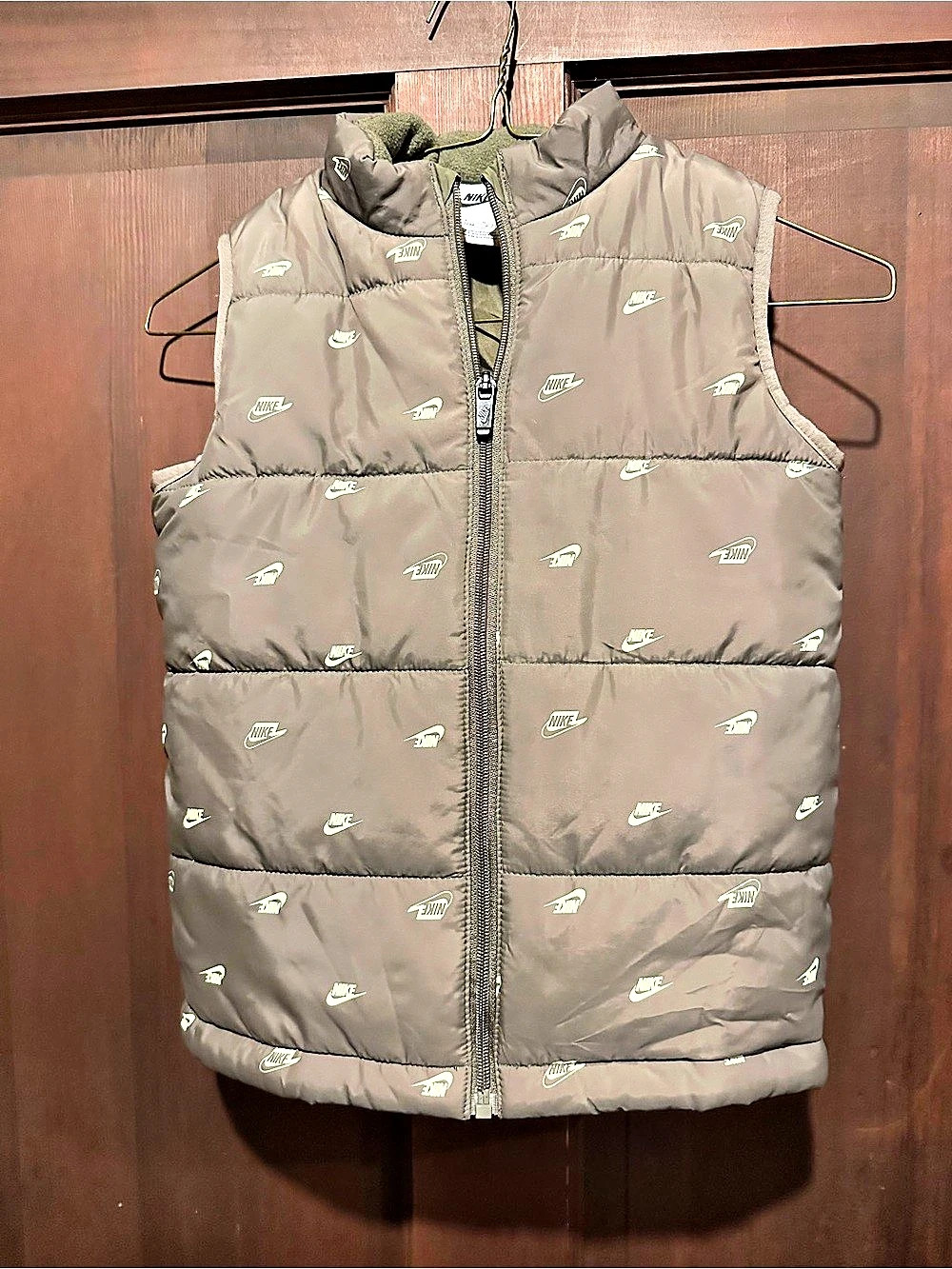Nike Puffer Vest in Green